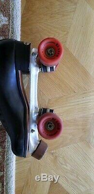 1975 Vintage Riedell Red Wing Roller Skates leather Boots 9.5 Chicago Iron plate