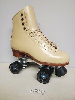 Brand New Riedell 900 Leather Boot Roller Skates Womens Size 7 (Indoor/Outdoor)