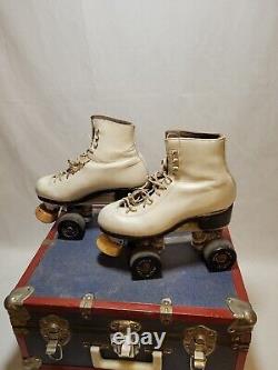 DOUGLAS-SNYDER SUPER DELUXE ROLLER SKATES Size 4 White with Riedell Boot & Case