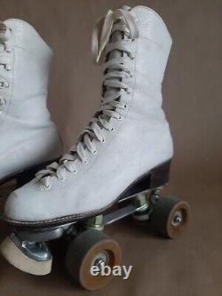 Douglas-Snyder Custom Delux Riedell Vintage White Roller Skates