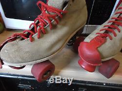 Men Riedell Suede Roller Skates sz 10, heel to toe 10 7/8 inches/Women sz 11