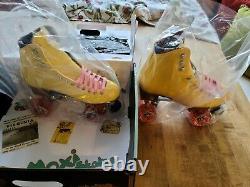 Moxi Beach Bunny Roller Skates Strawberry Lemonade Size 8 Toe Guards NEW IN BOX