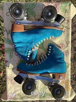Moxi Lolly Pool Blue Men's Size 7 Blue Suede Outdoor Roller Skates
