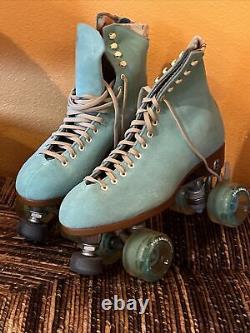 Moxi Lolly Roller Skates Fits Size 11 Womens Mint Colored Suede in Box FREE SHIP