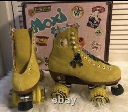Moxi Lolly Roller Skates Pineapple Size 8! (fits Womens 9 & 9.5) Brand New