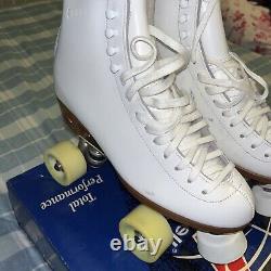 NEW WOMEN'S RIEDELL Roller Skates STOCK # 121 WHITE size 7 sure-grip Century -Q