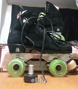 New black moxie lolly roller skates size 8
