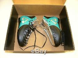 Riedell AR1 Antik Roller Skate Boots Custom Turquoise, Black, Silver Size 5 1/2