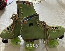 Riedell Moxie Lolly Suede Roller Skates Green Apple Size 6 Lightly Used