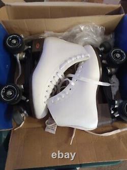 Riedell Quad Roller Skates 111 (White) Sz 8 Great Condition WithBox & Plastics