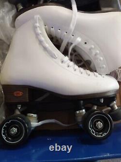 Riedell Quad Roller Skates 111 (White) Sz 8 Great Condition WithBox & Plastics