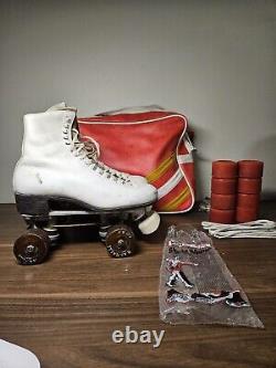 Riedell Red wing 220 Roller Skates Woman's Size 7 Chicago Custom plates