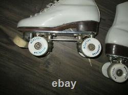 Riedell Red wing roller skates Size 7 White