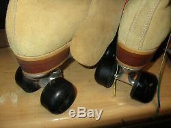 Riedell Suede Roller Skates/Women size 10. Heel to toe 10 1/2 inches