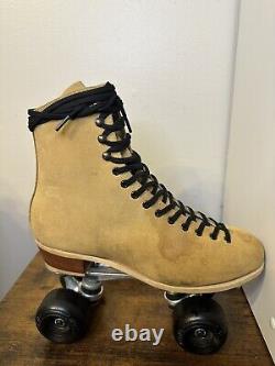 VINTAGE 130M RIEDELL ROLLER SKATES TAN SUEDE SIZE 8 With SUREGRIP SUPER X 5R PLATE