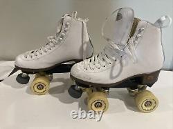 VINTAGE WOMANS WHITE RIEDELL ROLLER SKATES WHITE SIZE 6- Pre-Owned