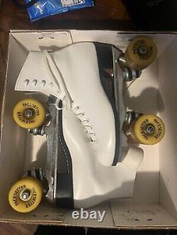 VTG Riedell Red Wing Roller Skates Skating Shoes Women Size 6 White Original Box