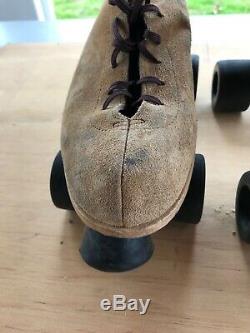 Vintage Men's Riedell Tan Suede Red Wing roller skates size 11