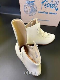 Vintage NOS Riedell 220 White M sz 6 Roller Skate Boot 2137 Red Wing Quad Dance