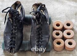 Vintage Rare Riedell Sz 10 Leather Roller Skates With 6 Spare Wheels Rare Model