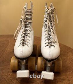 Vintage Riedell 220 Red Wing White Roller Skates Size 5.5