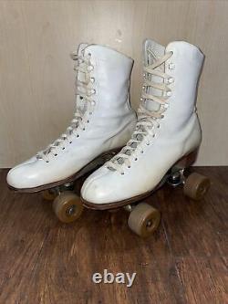 Vintage Riedell Chicago Ware Bros Roller Skates White Size 8 USA Good Condition
