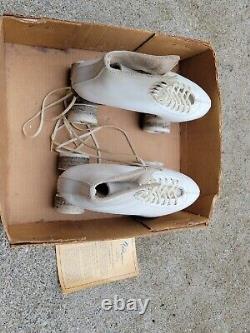 Vintage Riedell Leather White Classic Quad Roller Skates 7 Redwing Minn Pacer