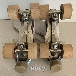 Vintage Riedell Red Wing Roller Skate White Women's Size 6 Wooden Wheels 523