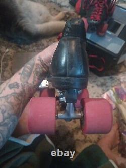 Vintage Riedell Roller Skate U. S. A. Black Leather Womens Size 9. Sure Grip