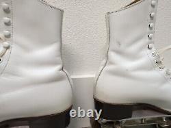 Vintage Riedell White Leather Roller Skates Size 7 with Pom-Poms Sure Grip Classic