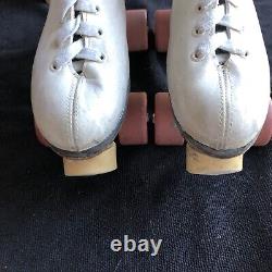 Vintage Riedell White Leather Roller Skates Skating Shoe Women's Size 5 With Box