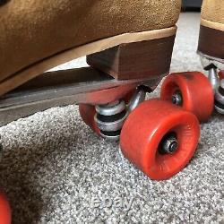 Vintage Surf Grip Labeda Riedell Red Wing Roller Skates Mens Sz 8 Suede Leather