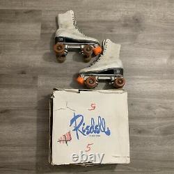 Vintage Women's Riedell Roller Skates Size 5