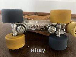 Vtg Riedell 130L Womans Jogger Suede Leather Roller Skates Sure Grip Size 7 READ