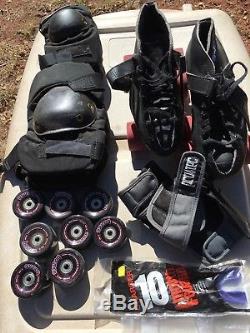Women's Riedell roller derby skates Size 8 and accessories